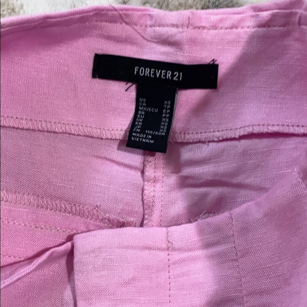 Pink shorts - Picture 2 of 3